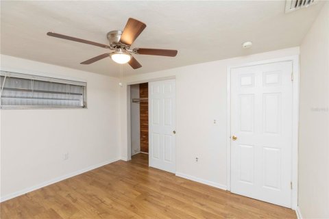 Villa ou maison à louer à New Port Richey, Floride: 3 chambres, 115.94 m2 № 2091504 - photo 19