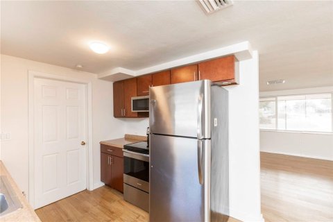 Villa ou maison à louer à New Port Richey, Floride: 3 chambres, 115.94 m2 № 2091504 - photo 14