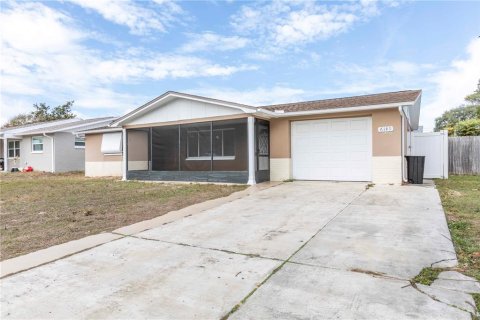 Villa ou maison à louer à New Port Richey, Floride: 3 chambres, 115.94 m2 № 2091504 - photo 2