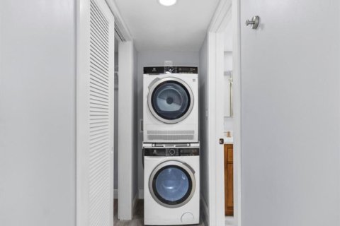 Купить кондоминиум в Бока-Ратон, Флорида 3 комнаты, 88.72м2, № 2177789 - фото 28