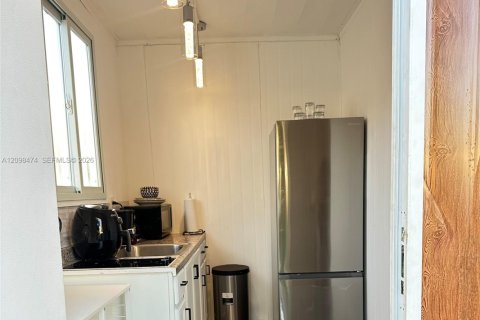 Apartment in North Miami, Florida 1 bedroom, 91.6 sq.m. № 2399961 - photo 7