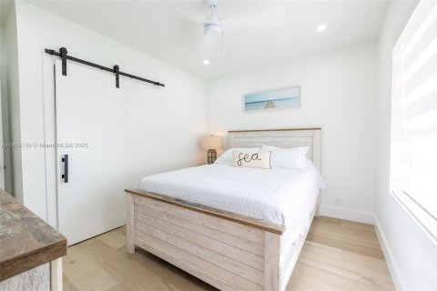 Condo in Hollywood, Florida, 1 bedroom  № 1967779 - photo 23