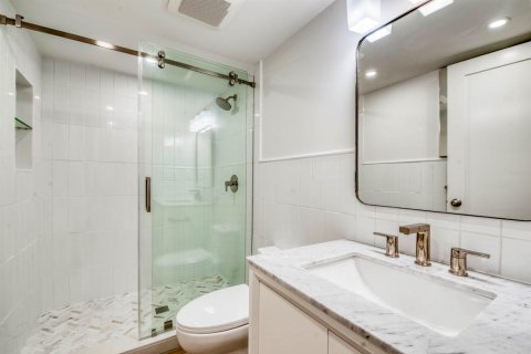 Купить кондоминиум в Лейк-Уорт, Флорида 3 комнаты, 113.53м2, № 2187937 - фото 4