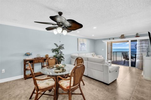 Condominio en venta en Belleair Beach, Florida, 2 dormitorios, 97.55 m2 № 2212007 - foto 11