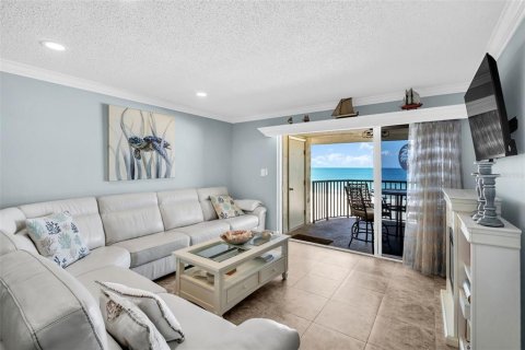 Condominio en venta en Belleair Beach, Florida, 2 dormitorios, 97.55 m2 № 2212007 - foto 16