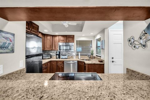 Condominio en venta en Belleair Beach, Florida, 2 dormitorios, 97.55 m2 № 2212007 - foto 5