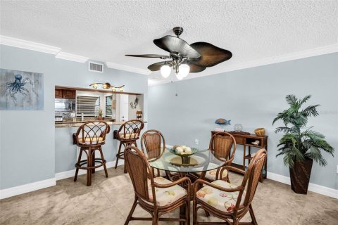 Condominio en venta en Belleair Beach, Florida, 2 dormitorios, 97.55 m2 № 2212007 - foto 10