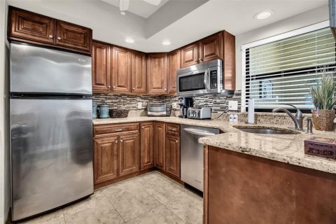 Condominio en venta en Belleair Beach, Florida, 2 dormitorios, 97.55 m2 № 2212007 - foto 7
