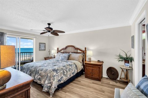 Condominio en venta en Belleair Beach, Florida, 2 dormitorios, 97.55 m2 № 2212007 - foto 23