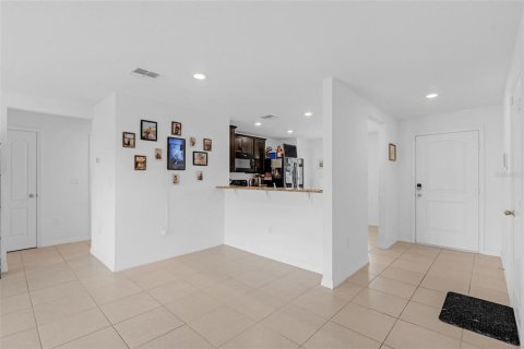 Casa en venta en Poinciana, Florida, 3 dormitorios, 117.43 m2 № 1907235 - foto 3