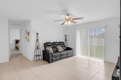Casa en venta en Poinciana, Florida, 3 dormitorios, 117.43 m2 № 1907235 - foto 11