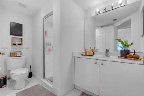 Casa en venta en Doral, Florida, 4 dormitorios, 214.79 m2 № 1955930 - foto 19