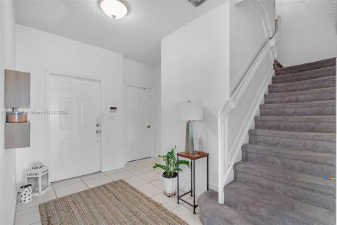 Casa en venta en Doral, Florida, 4 dormitorios, 214.79 m2 № 1955930 - foto 5