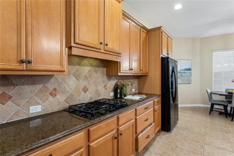 House in Apollo Beach, Florida 4 bedrooms, 342.72 sq.m. № 2200373 - photo 18