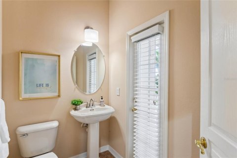 House in Apollo Beach, Florida 4 bedrooms, 342.72 sq.m. № 2200373 - photo 30