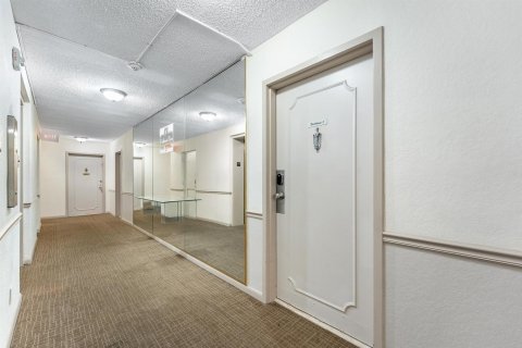 Купить кондоминиум в Уэст-Палм-Бич, Флорида 3 комнаты, 83.43м2, № 2246313 - фото 7