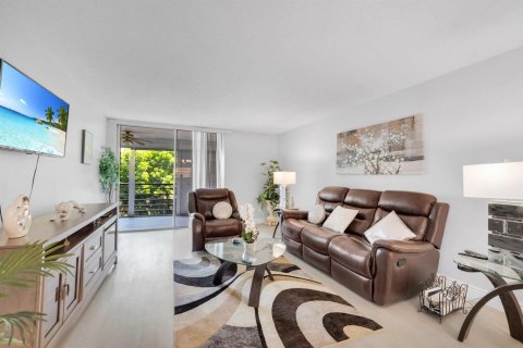 Copropriété à vendre à Boca Raton, Floride: 2 chambres, 120.77 m2 № 2246259 - photo 4
