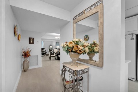 Copropriété à vendre à Boca Raton, Floride: 2 chambres, 120.77 m2 № 2246259 - photo 7