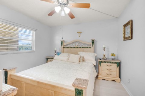 Copropriété à vendre à Boca Raton, Floride: 2 chambres, 120.77 m2 № 2246259 - photo 20