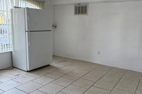 Townhouse in Davenport, Florida 1 bedroom, 27.87 sq.m. № 1919898 - photo 5