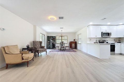 Casa en venta en Homosassa, Florida, 2 dormitorios, 112.23 m2 № 1838050 - foto 12