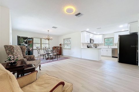 Casa en venta en Homosassa, Florida, 2 dormitorios, 112.23 m2 № 1838050 - foto 13