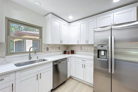 Casa en venta en Homosassa, Florida, 2 dormitorios, 112.23 m2 № 1838050 - foto 9