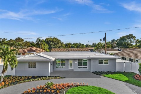 Villa ou maison à vendre à Fort Lauderdale, Floride: 3 chambres, 127.55 m2 № 2244135 - photo 2