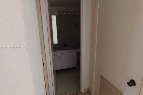 Condominio en venta en Aventura, Florida, 2 dormitorios, 120.77 m2 № 1220758 - foto 21