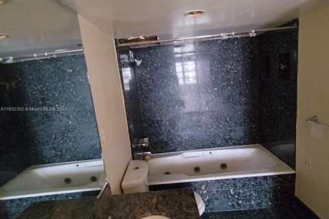 Condominio en venta en Aventura, Florida, 2 dormitorios, 120.77 m2 № 1220758 - foto 7