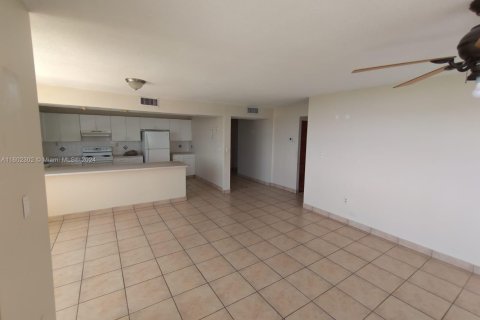 Condominio en venta en Aventura, Florida, 2 dormitorios, 120.77 m2 № 1220758 - foto 24