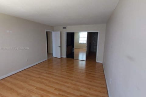 Condominio en venta en Aventura, Florida, 2 dormitorios, 120.77 m2 № 1220758 - foto 6