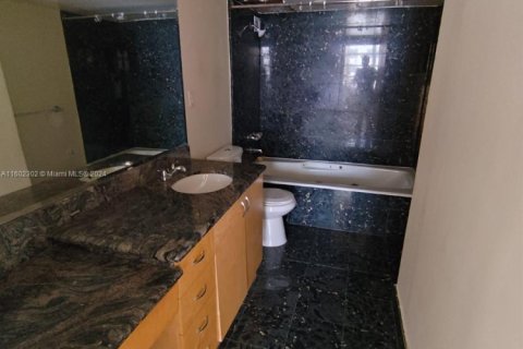 Condominio en venta en Aventura, Florida, 2 dormitorios, 120.77 m2 № 1220758 - foto 11
