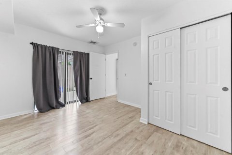 Touwnhouse à vendre à Palm Beach Gardens, Floride: 3 chambres, 148.27 m2 № 2374180 - photo 15