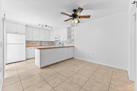 Touwnhouse à vendre à Palm Beach Gardens, Floride: 3 chambres, 148.27 m2 № 2374180 - photo 8