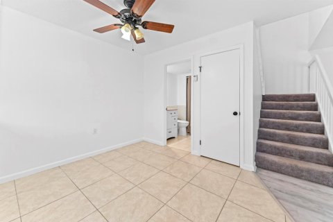Touwnhouse à vendre à Palm Beach Gardens, Floride: 3 chambres, 148.27 m2 № 2374180 - photo 9