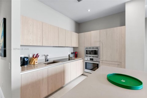 Condominio en venta en Hollywood, Florida, 1 dormitorio, 74.51 m2 № 2032694 - foto 14