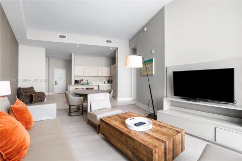 Condominio en venta en Hollywood, Florida, 1 dormitorio, 74.51 m2 № 2032694 - foto 7