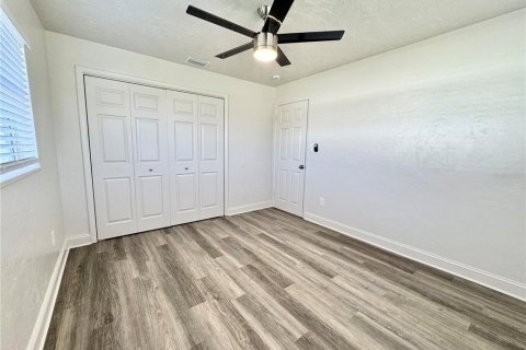 House in North Port, Florida 3 bedrooms, 96.8 sq.m. № 1880906 - photo 16