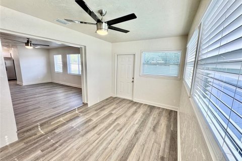 House in North Port, Florida 3 bedrooms, 96.8 sq.m. № 1880906 - photo 4