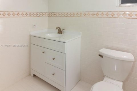 Condominio en venta en Miami, Florida, 2 dormitorios, 88.44 m2 № 2033525 - foto 14