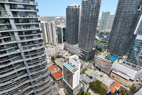 Copropriété à louer à Miami, Floride: 2 chambres, 95.5 m2 № 1965863 - photo 24