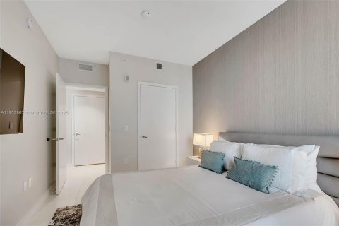 Copropriété à louer à Miami, Floride: 2 chambres, 95.5 m2 № 1965863 - photo 17