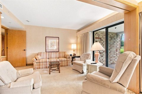 Condo in Palm Harbor, Florida, 2 bedrooms  № 2342517 - photo 21