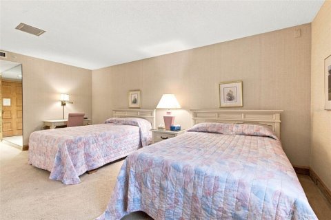 Condo in Palm Harbor, Florida, 2 bedrooms  № 2342517 - photo 7