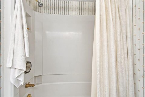 Condo in Palm Harbor, Florida, 2 bedrooms  № 2342517 - photo 12