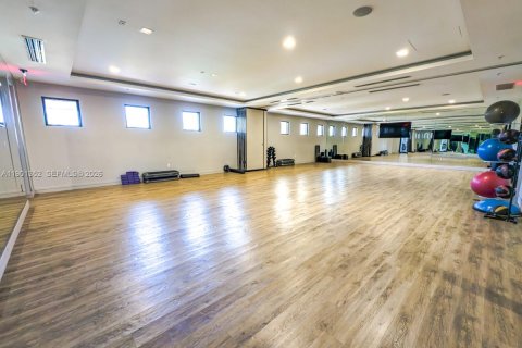 Купить виллу или дом в Дорал, Флорида 4 спальни, 236.71м2, № 1951680 - фото 22