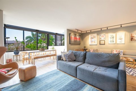 Купить кондоминиум в Ки-Бискейн, Флорида 3 спальни, 189.71м2, № 2058869 - фото 3