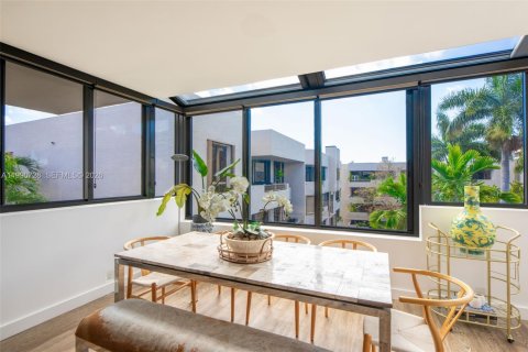 Купить кондоминиум в Ки-Бискейн, Флорида 3 спальни, 189.71м2, № 2058869 - фото 4