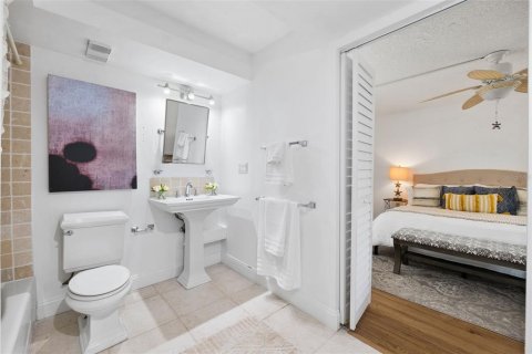 Купить кондоминиум в Тиерра-Верде, Флорида 6 комнат, 116.59м2, № 1732770 - фото 24